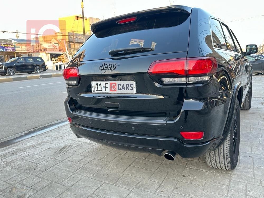 جيب جراند شيروكي